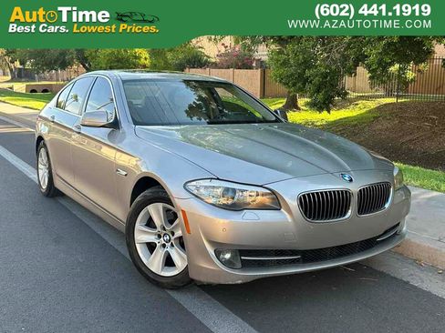 Used 2011 BMW 528i Sedan RWD image 1