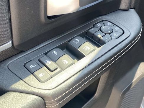 New 2026 RAM 2500 Big Horn AWD/4WD image 15