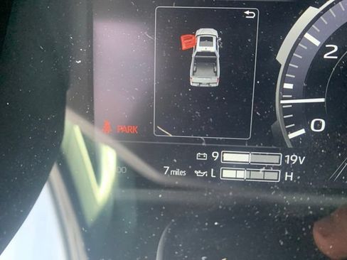 New 2026 Toyota Tundra Platinum AWD/4WD image 17