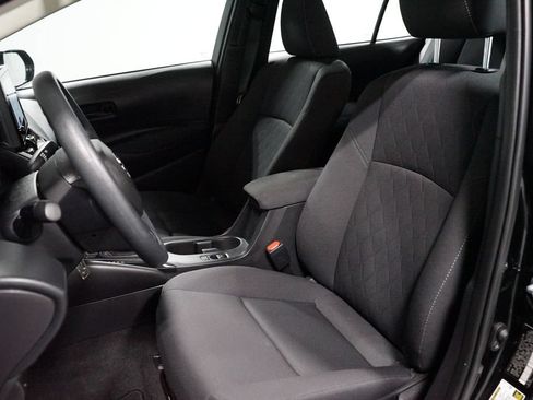 Used 2026 Toyota Corolla LE FWD image 6