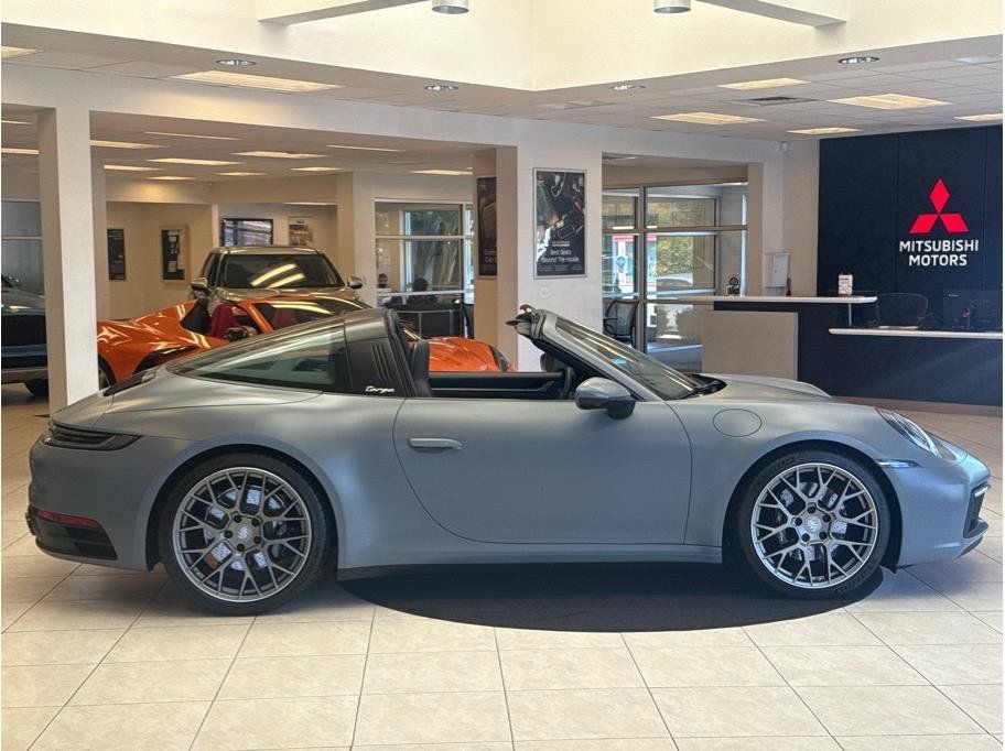 Used 2024 Porsche 911 Targa 4S w/ Premium Package AWD/4WD image 20