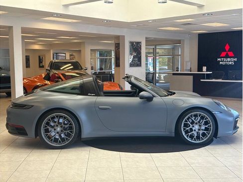 Used 2024 Porsche 911 Targa 4S w/ Premium Package image 20