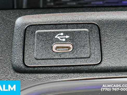 Used 2025 Mercedes-Benz GLA 250 4MATIC image 44