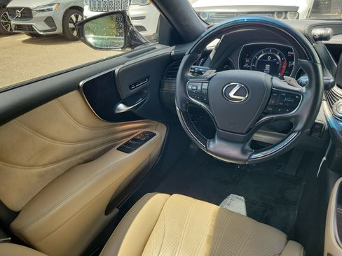 Used 2023 Lexus LS 500 w/ Interior Upgrade Package RWD image 15