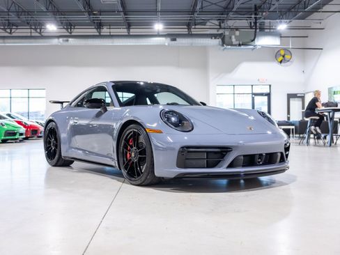Used 2024 Porsche 911 Carrera GTS RWD image 3