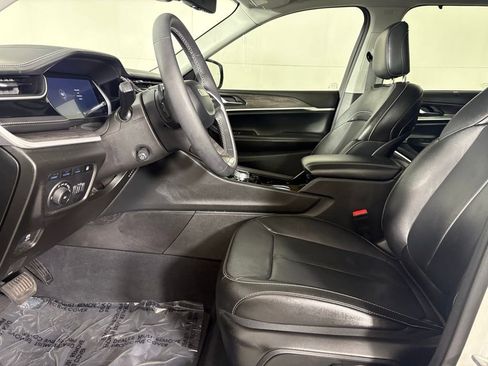 Used 2022 Jeep Grand Cherokee Limited 4xe w/ Luxury Tech Group II image 21