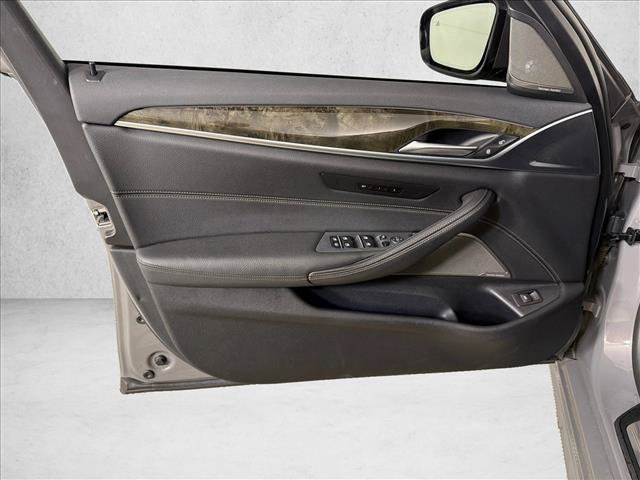 Used 2022 BMW 540i w/ Executive Package RWD image 12