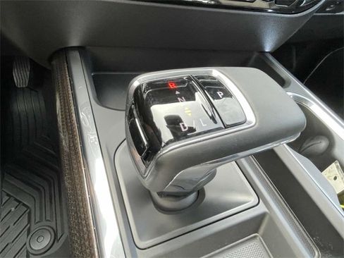 Certified 2024 Chevrolet Silverado 1500 LT Trail Boss w/ LT Trail Boss Premium Package image 23