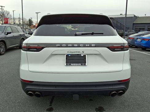 Used 2023 Porsche Cayenne S image 7