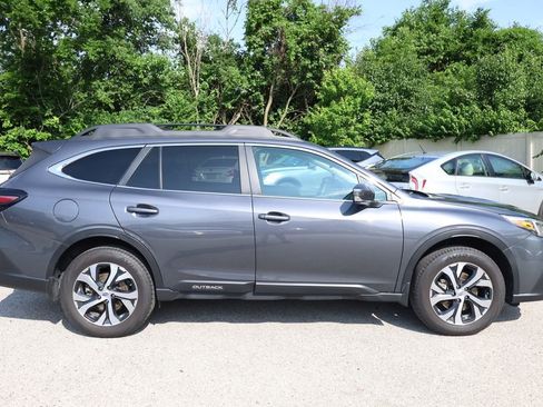 Used 2020 Subaru Outback Limited AWD/4WD image 4