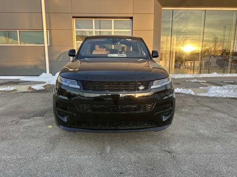 New 2026 Land Rover Range Rover Sport Dynamic SE AWD/4WD image 2