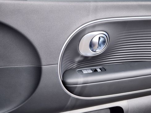 New 2026 Hyundai Ioniq 9 SEL image 13