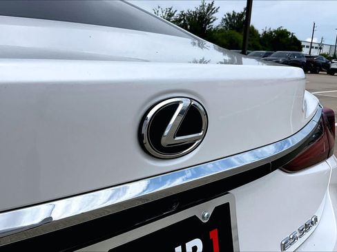 Certified 2025 Lexus ES 350 w/ Premium Package FWD image 31