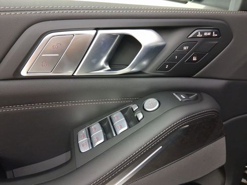 New 2026 BMW X7 xDrive40i image 12