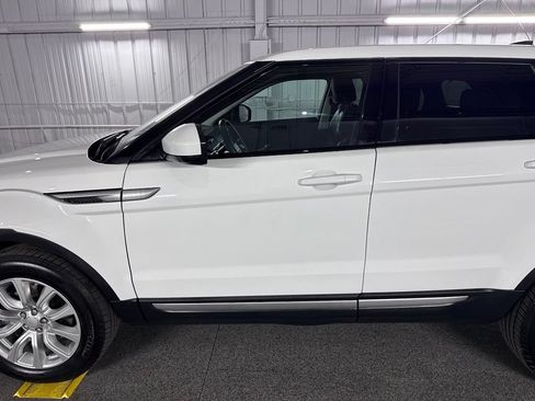 Used 2019 Land Rover Range Rover Evoque AWD/4WD image 19