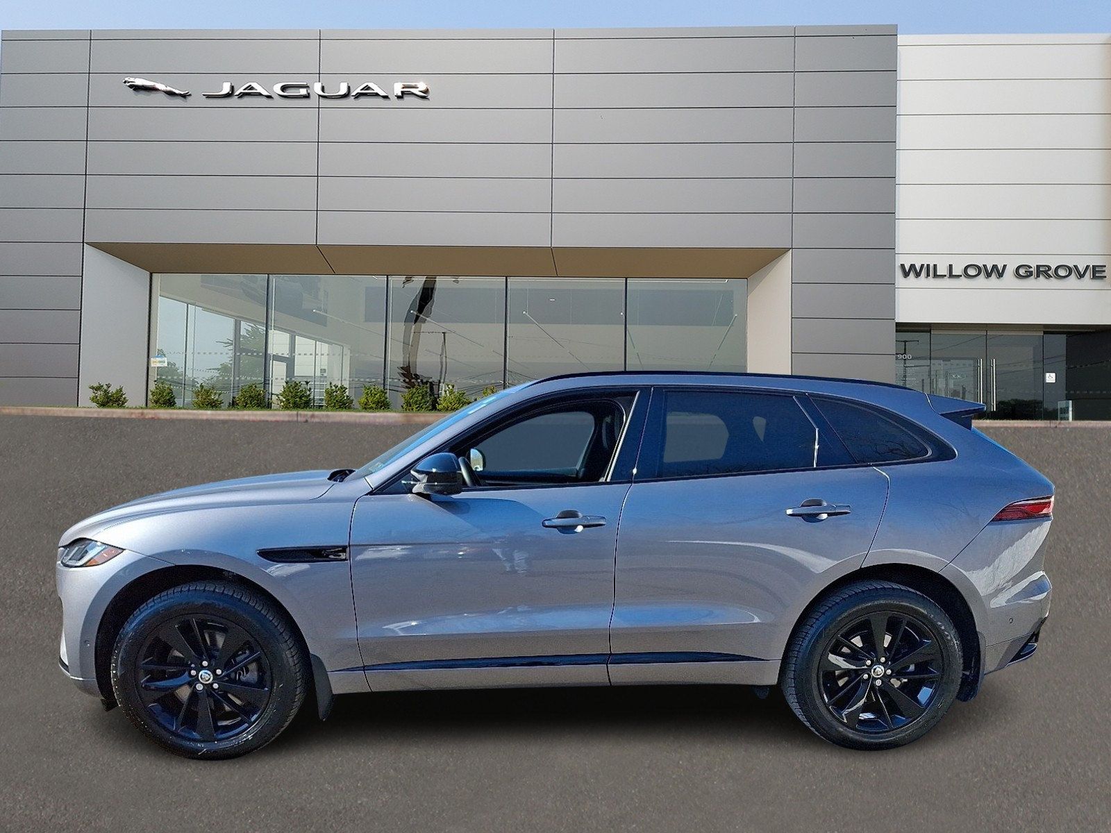 Used 2026 Jaguar F-PACE R-Dynamic S AWD/4WD image 6