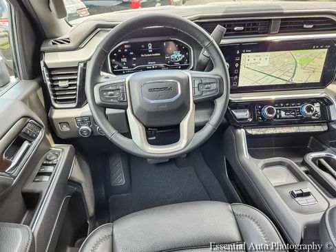 Used 2025 GMC Sierra 2500 Denali w/ Denali Reserve Package AWD/4WD image 11