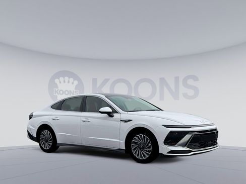 New 2026 Hyundai Sonata Limited FWD image 13