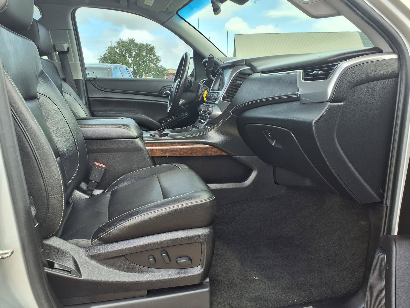 Used 2018 Chevrolet Suburban LT AWD/4WD image 13