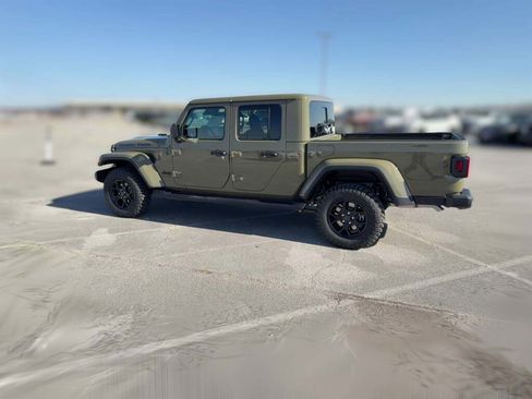 New 2026 Jeep Gladiator Sport image 7