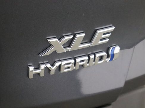 Used 2024 Toyota RAV4 XLE w/ Convenience Package image 44