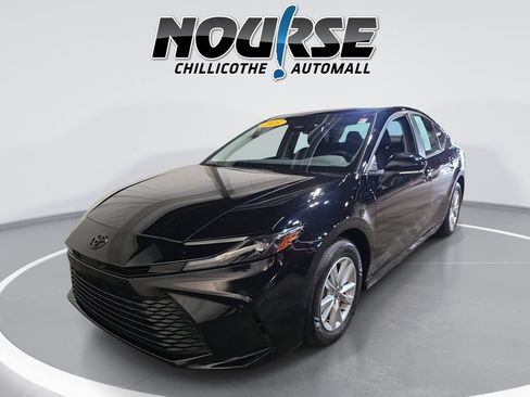 Used 2025 Toyota Camry LE w/ Convenience Package AWD/4WD image 1