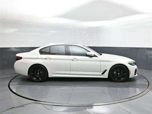 Used 2022 BMW 540i w/ Executive Package image 26