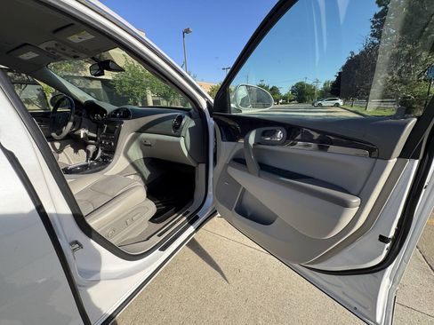 Used 2016 Buick Enclave Premium w/ Trailering Package FWD image 16