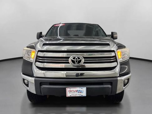 Used 2017 Toyota Tundra SR5 AWD/4WD image 2