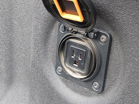Certified 2025 Nissan Frontier PRO-4X w/ Pro Convenience Package AWD/4WD image 16