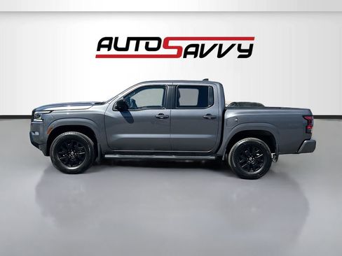 Used 2023 Nissan Frontier SV w/ Midnight Edition Package AWD/4WD image 4