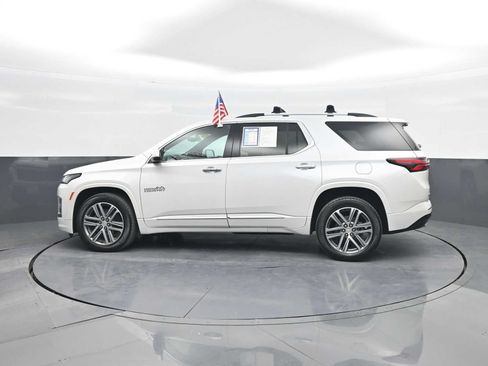 Used 2023 Chevrolet Traverse High Country AWD/4WD image 4
