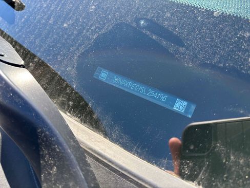 Used 2025 Chevrolet Equinox LT image 9