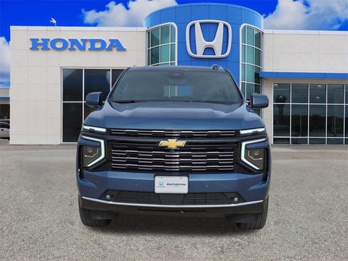 Used 2025 Chevrolet Suburban High Country image 8