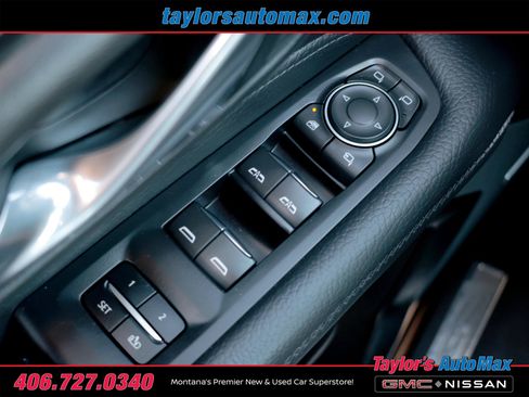 Used 2023 GMC Yukon Denali w/ Advanced Technology Package AWD/4WD image 35