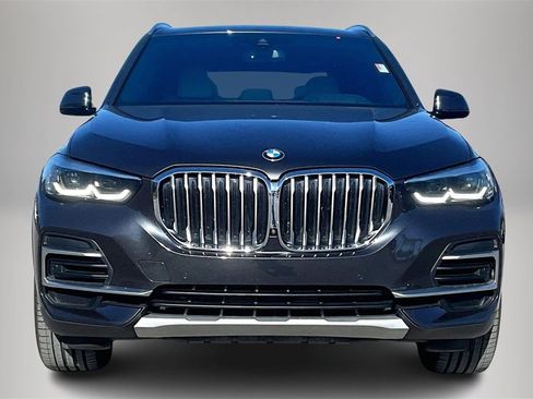 Used 2023 BMW X5 xDrive40i w/ Premium Package image 3