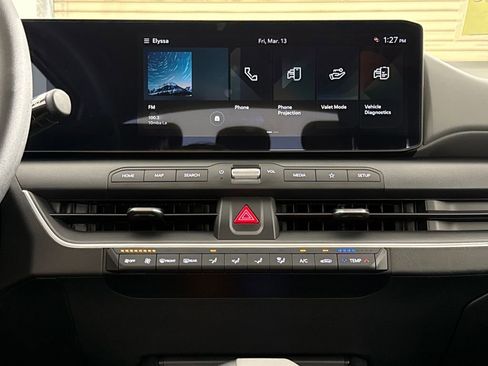 Used 2025 Kia K4 LXS image 18