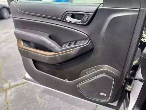 Used 2017 Chevrolet Tahoe LT image 27