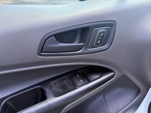 Used 2020 Ford Transit Connect XL FWD image 18