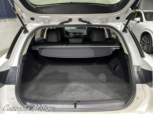 Used 2015 Lexus CT 200h w/ Seat Comfort Package FWD image 10