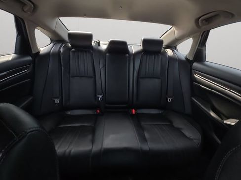 Used 2021 Honda Accord Touring image 16