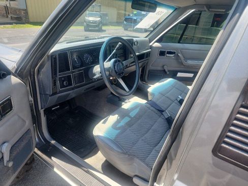 Used 1989 Jeep Comanche Pioneer AWD/4WD image 8