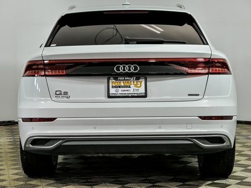 Used 2023 Audi Q8 Premium w/ Convenience Package image 6
