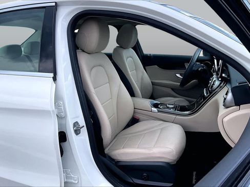 Used 2018 Mercedes-Benz C 300 Sedan image 9