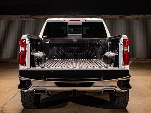 Used 2019 Chevrolet Silverado 1500 LT w/ All-Star Edition image 9