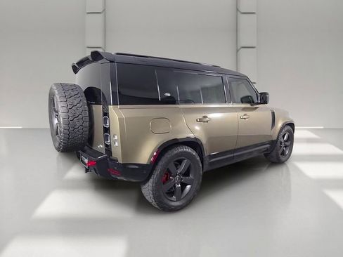 Used 2023 Land Rover Defender 110 X AWD/4WD image 39