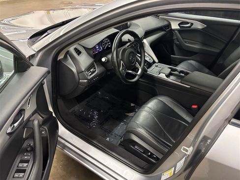 Certified 2023 Acura TLX w/ Technology Package image 10
