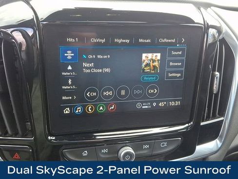 Used 2023 Chevrolet Traverse Premier AWD/4WD image 11
