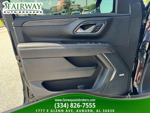 Used 2022 GMC Yukon XL SLT w/ SLT Premium Package AWD/4WD image 30