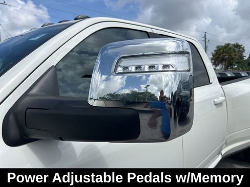 Certified 2024 RAM 3500 Laramie AWD/4WD image 22